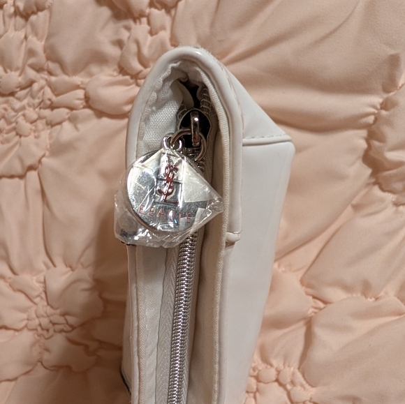 YSL Beaute White Shiny Cosmetic Bag - Picture 5 of 6